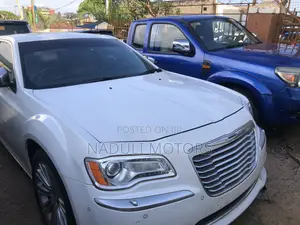 Photo - Chrysler 300C 2016 White