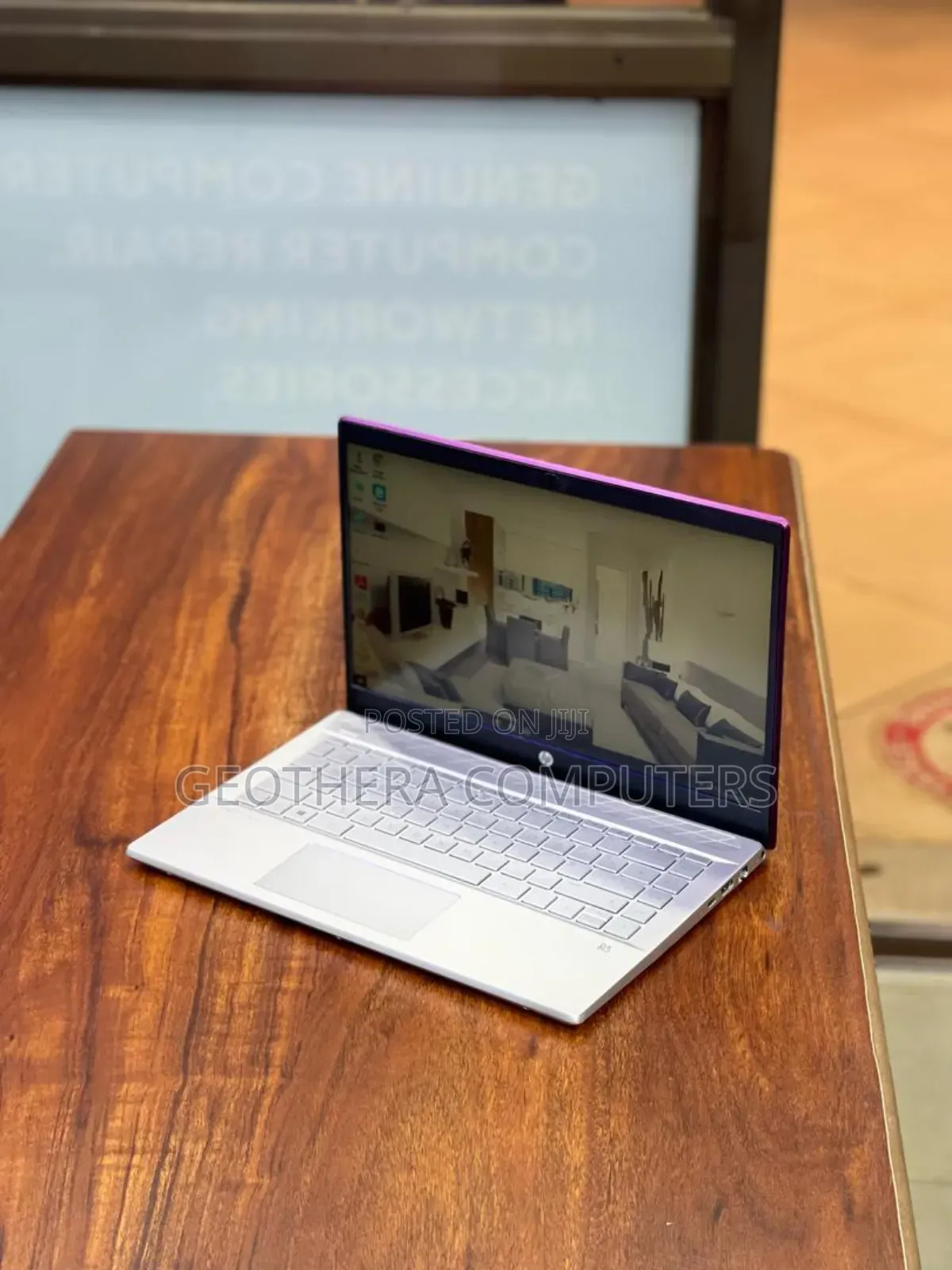 New Laptop HP Pavilion 14 8GB Intel Core I5 SSD 256GB