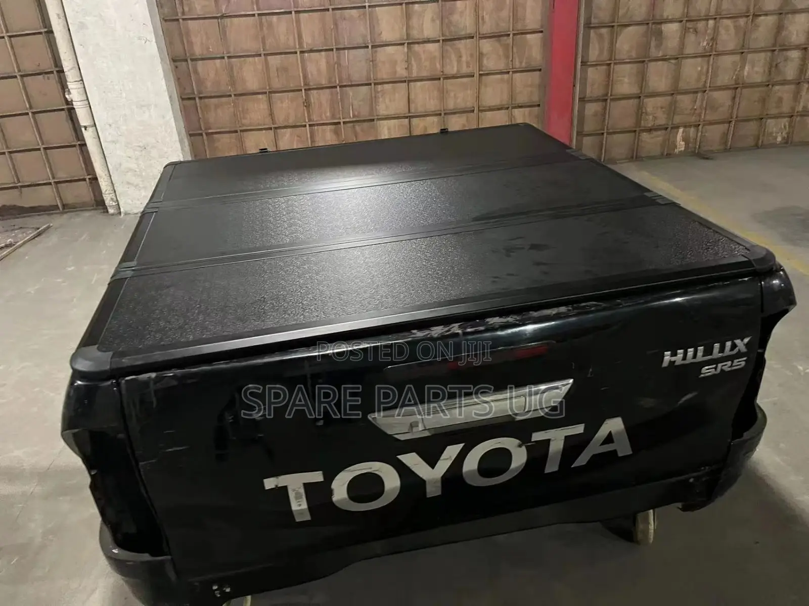 Tri-fold Plastic Pickup Cover