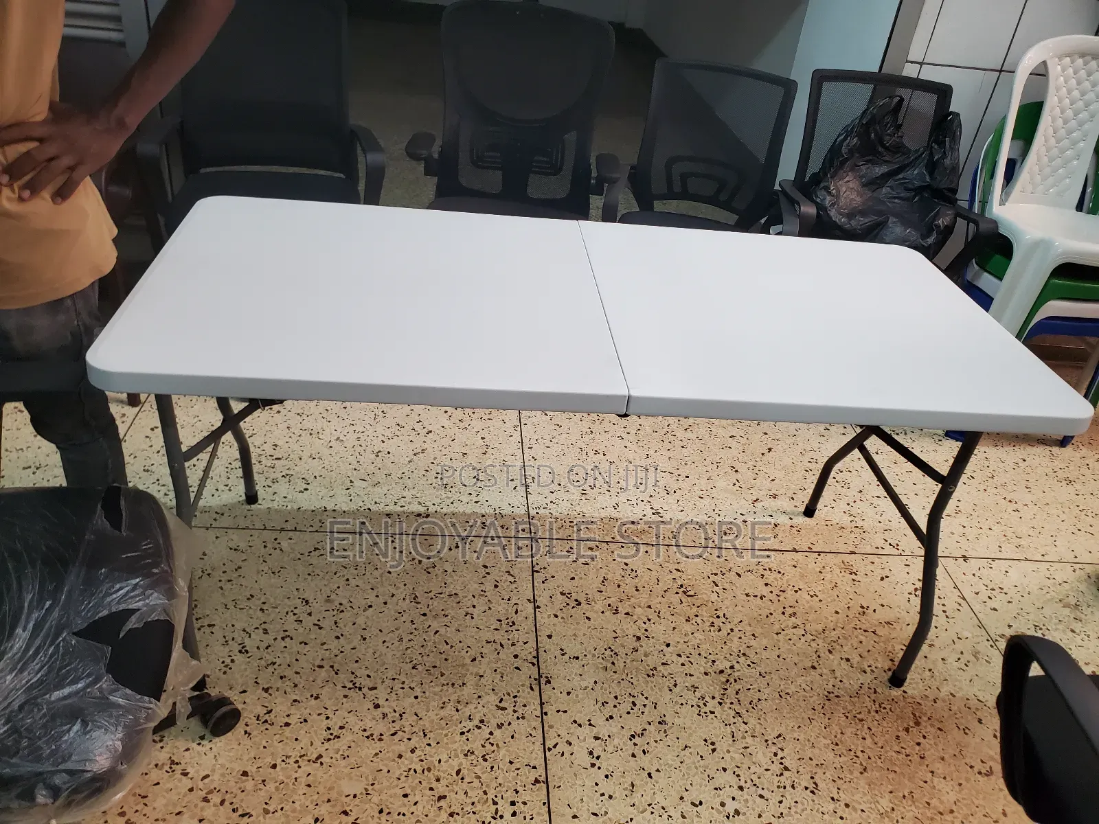 Bouquet Plastic Foldable Table 150cm