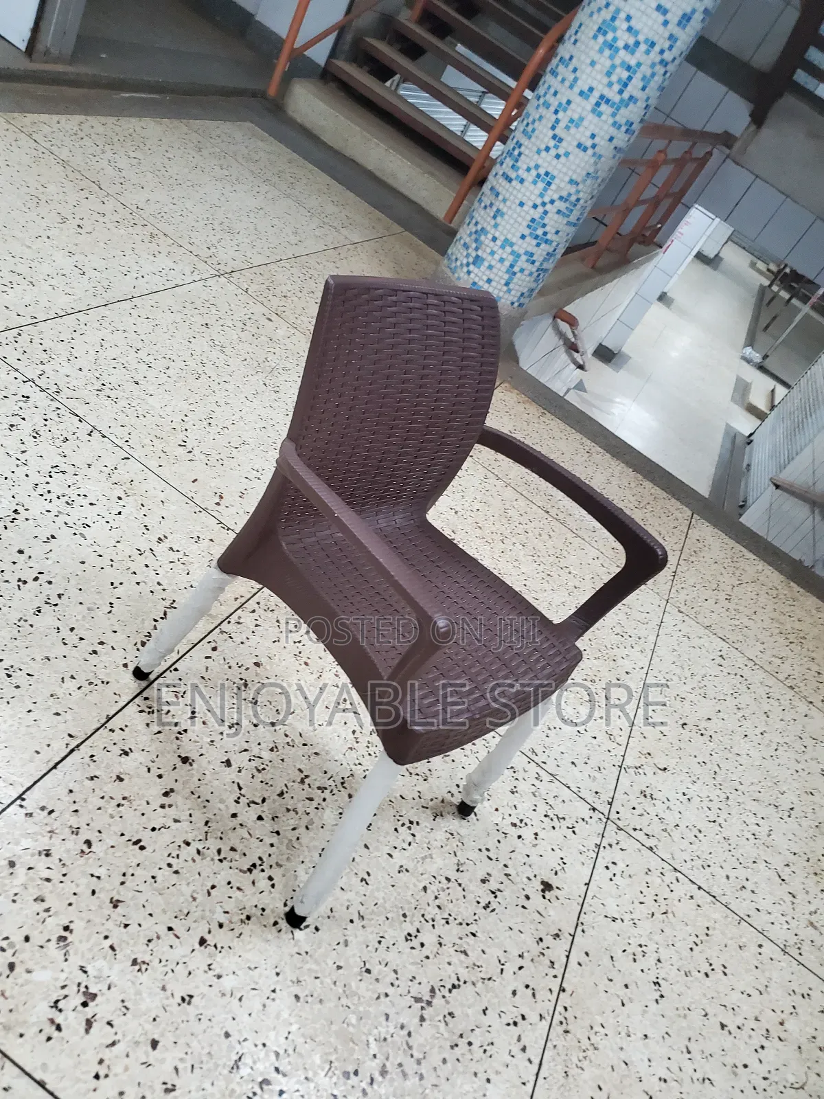 Modernity Plastic Chairs Plastic Chairs