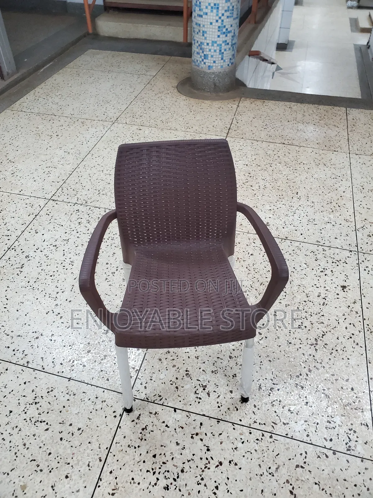 Modernity Plastic Chairs Plastic Chairs