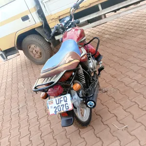 TVS HLX 125 2023 Red