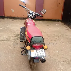 Bajaj Boxer 2024 Silver