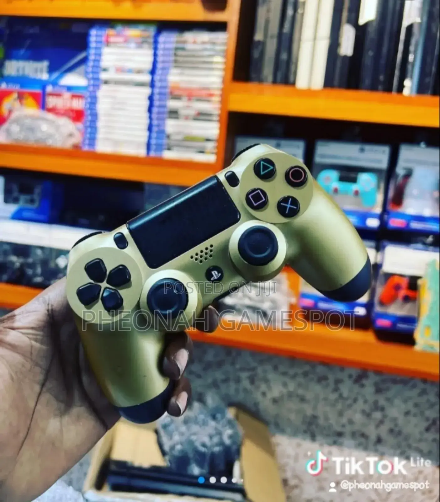 Brand New Ps4 Controllers (Game Pads) Available Only 75000