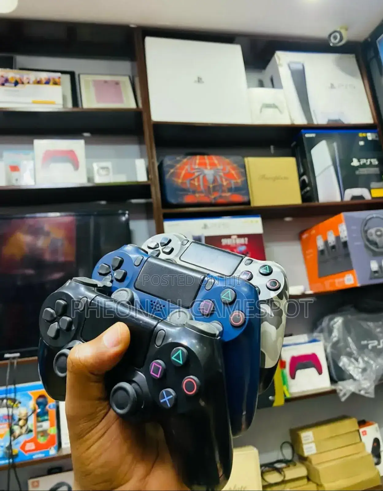 Brand New Ps4 Controllers (Game Pads) Available Only 75000