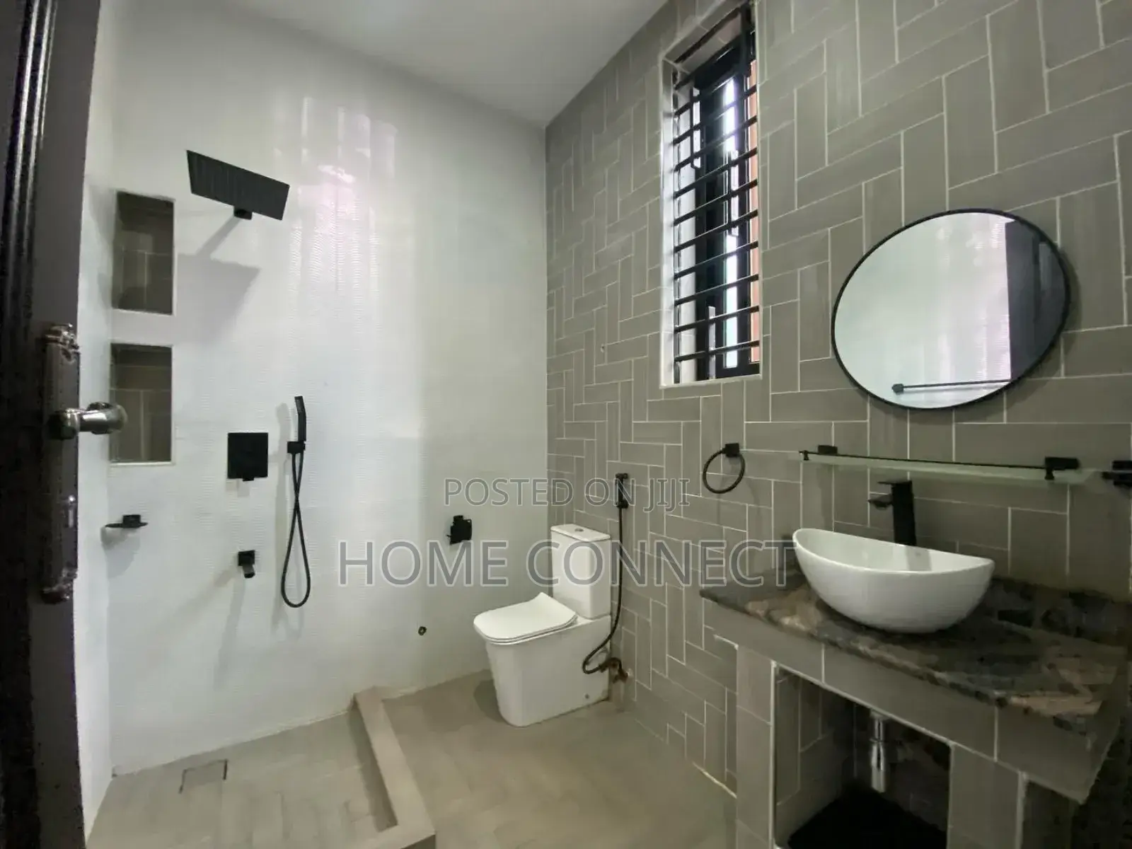 2bdrm Apartment in Kisaasi Bukoto Rd, Central Division for rent