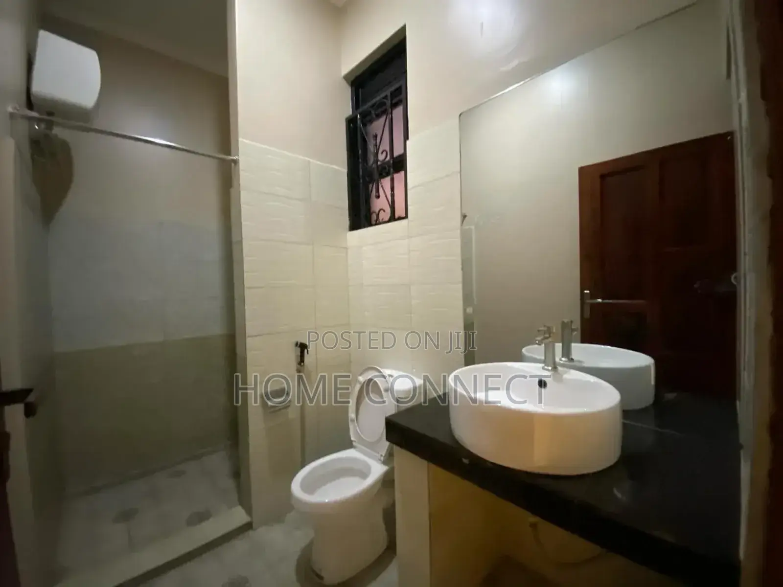2bdrm Apartment in Naalya Namugongo Rd, Central Division for rent