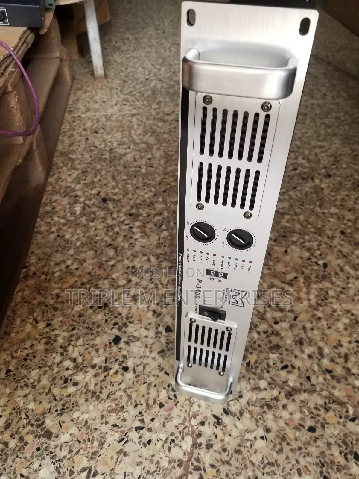 Martin Audio Professional Amplifier