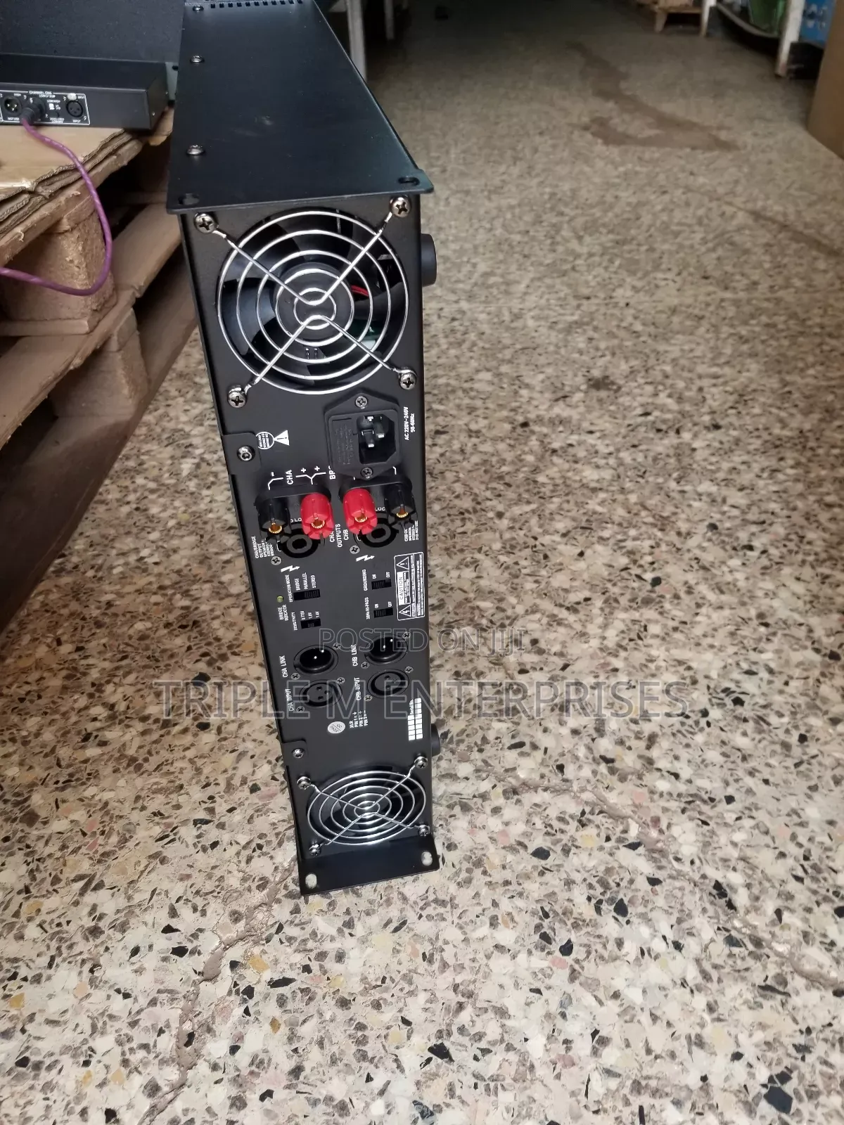 Martin Audio Professional Amplifier