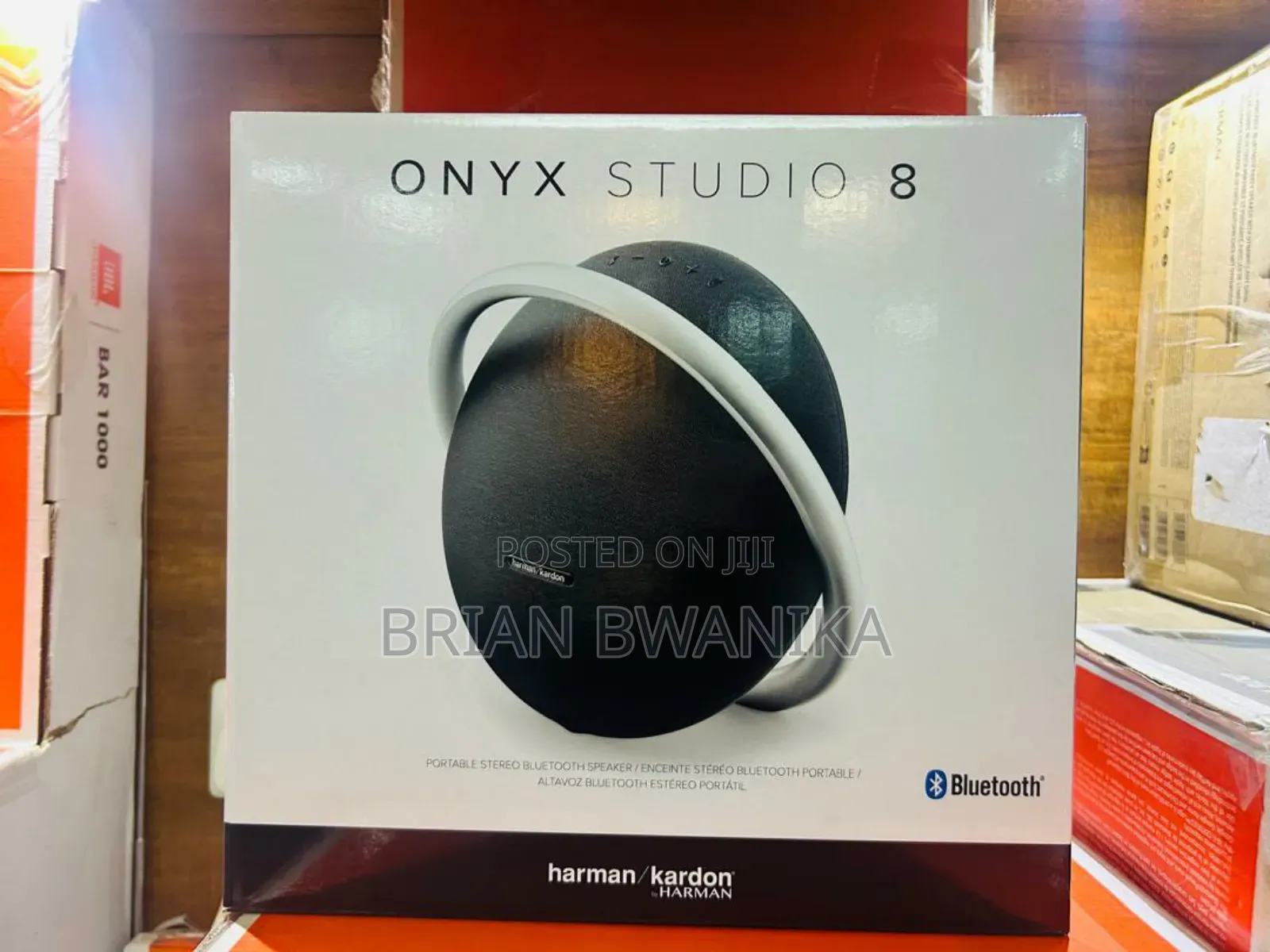 Harman Kardon Onxy Studio 8