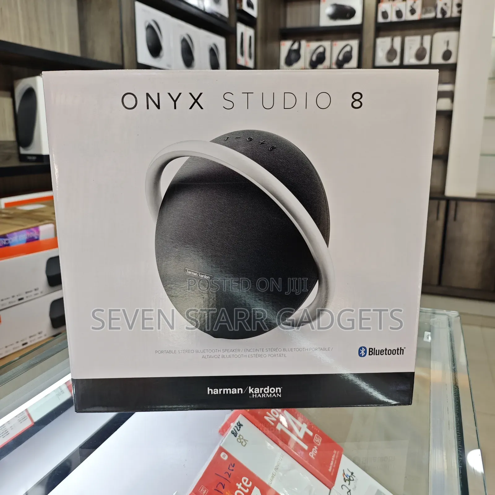 Harman Kardon Onyx Studio 8