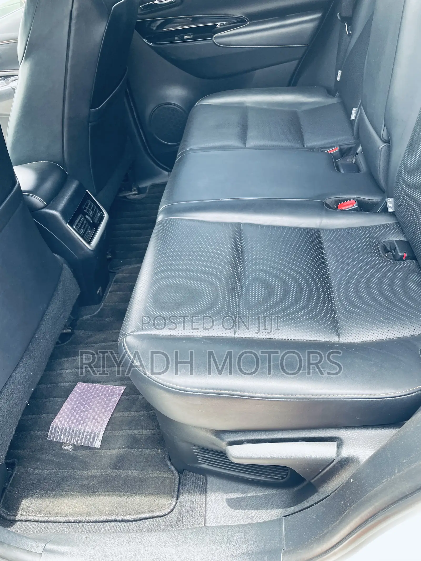 Toyota Harrier 2.0 2017 White