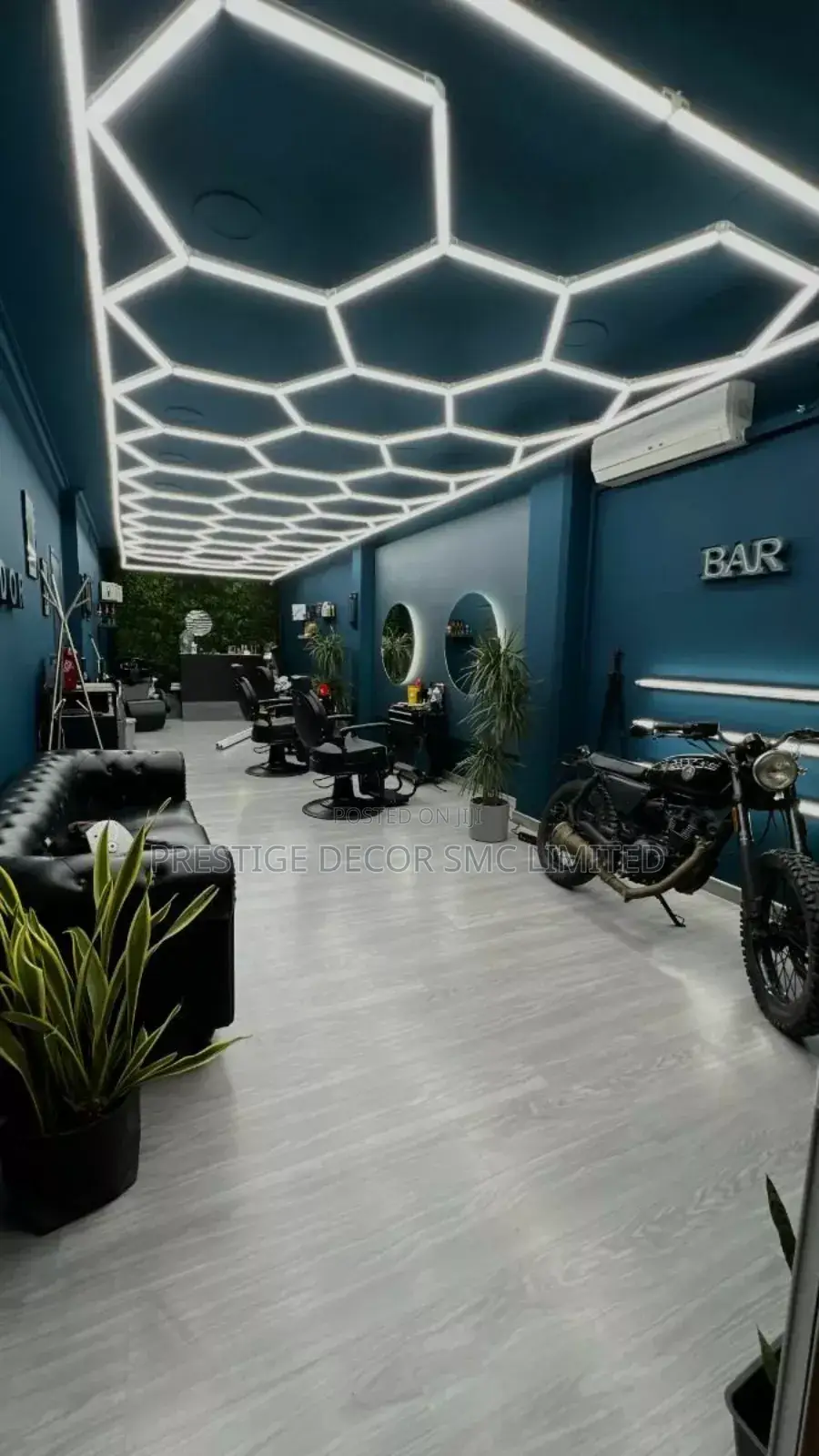 Meorable Saloon Designz