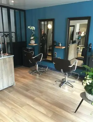 Yes en Wow Saloon Design