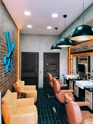 Wow en Yes Saloon Designz
