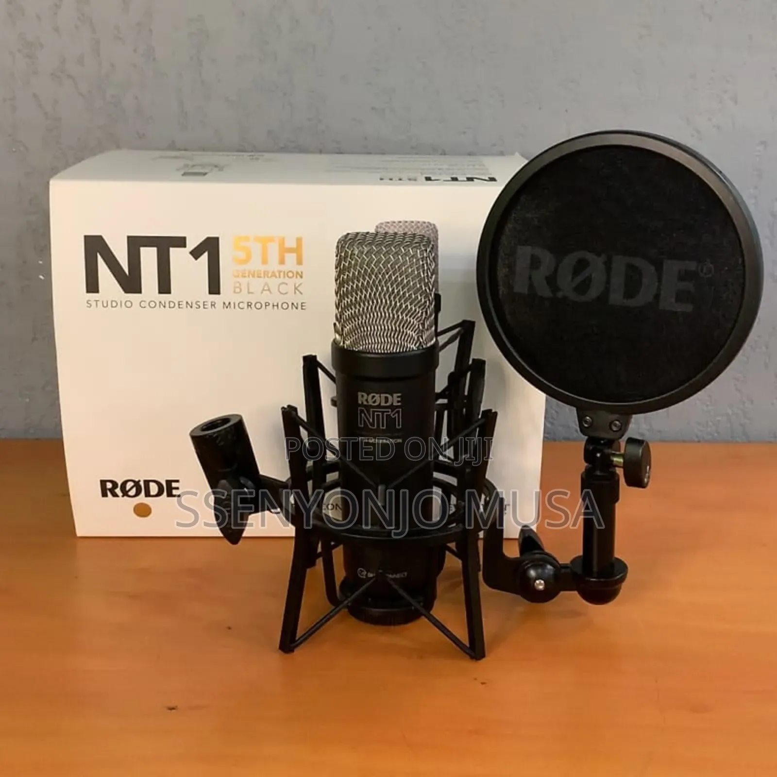 Rode Nt1 Signature Series Condenser Microphone