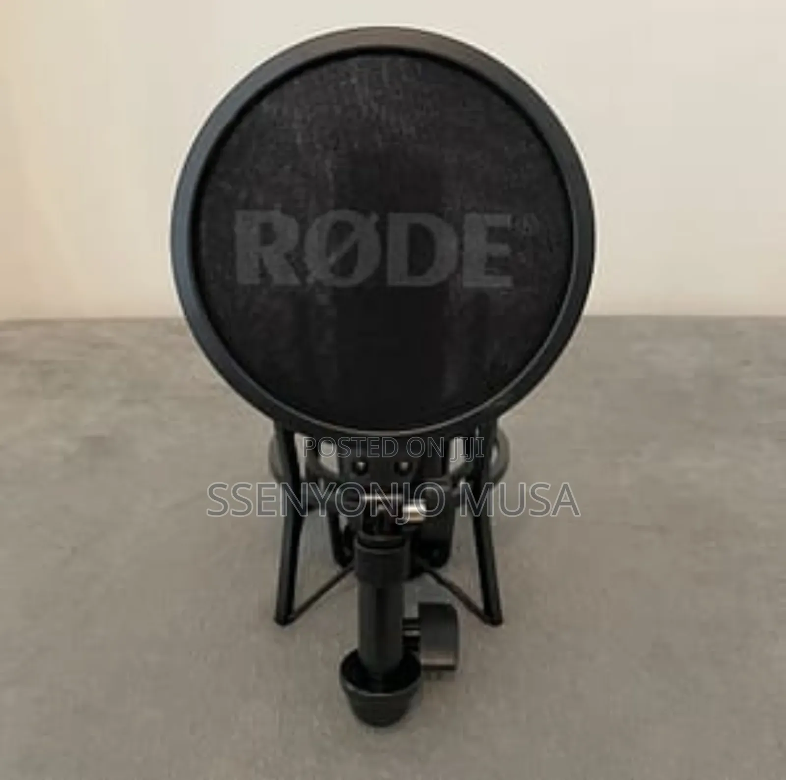 Rode Nt1 Signature Series Condenser Microphone