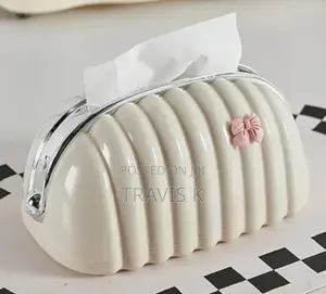 Tissue Holder