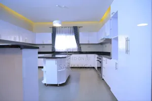 Furnished 4bdrm Penthouse in Kololo Property, Central Division