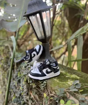 Original Kid’S Nike Sb Dunk Low “Panda” Kid’S Sneakers