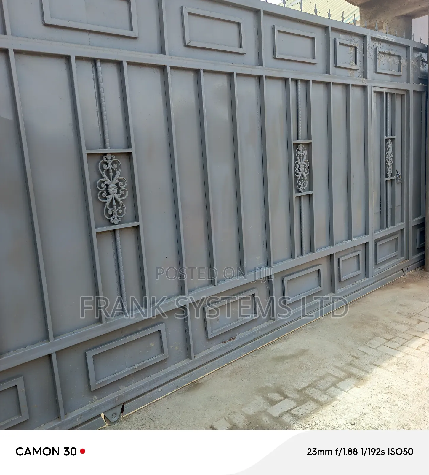 Gate Metallic in Steel Pipes 16fts by 8