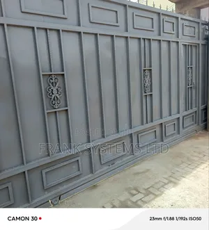 Photo - Gate Metallic in Steel Pipes 16fts by 8