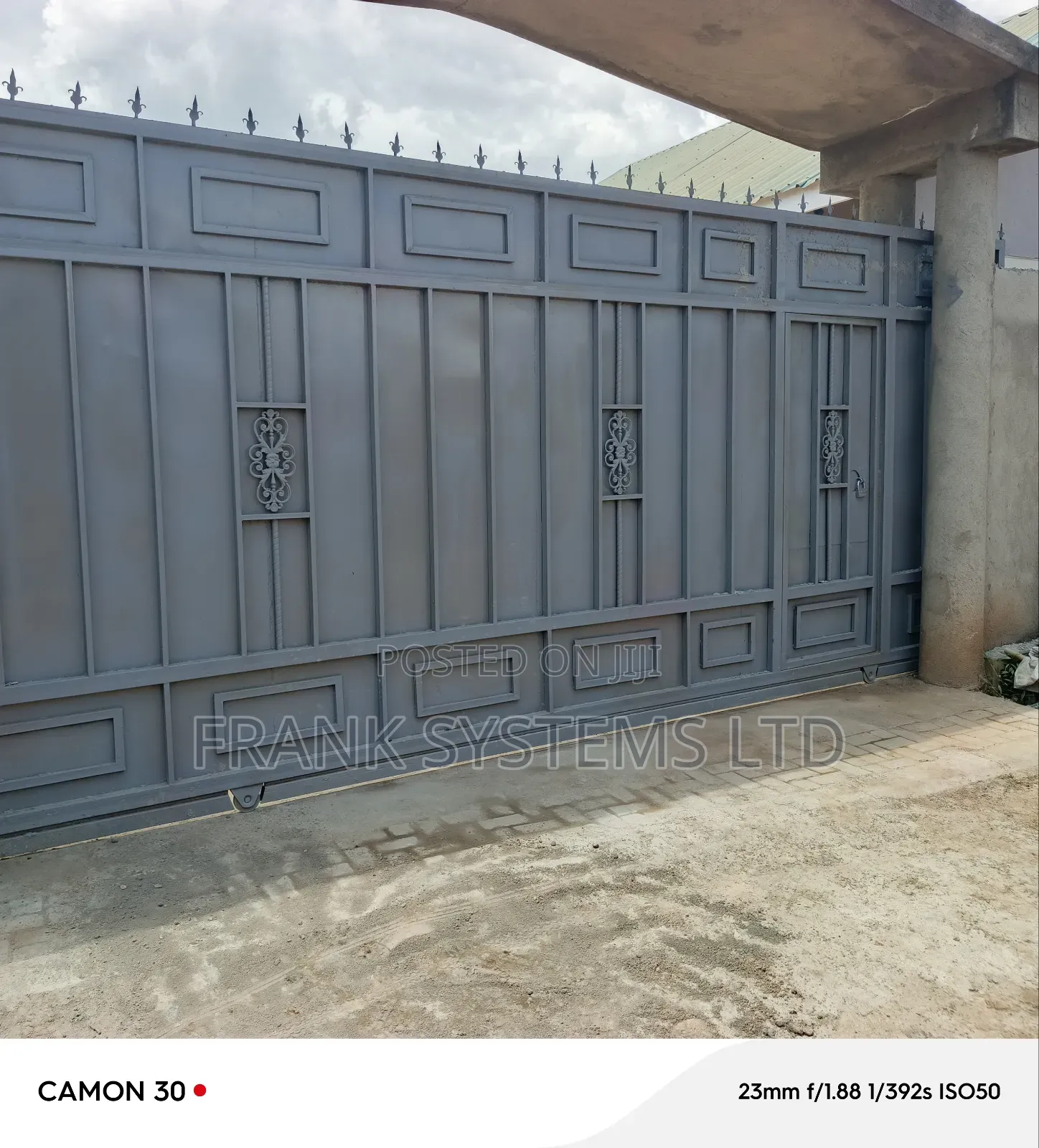 Gate Metallic in Steel Pipes 16fts by 8