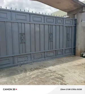 Gate Metallic in Steel Pipes 16fts by 8