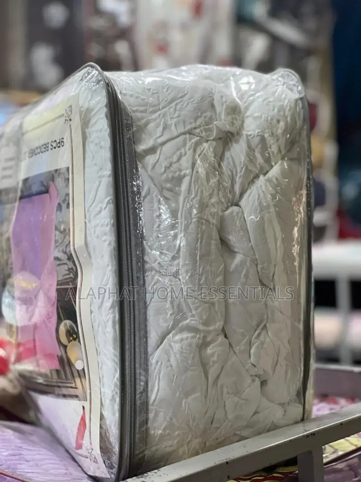9 PCS 6*6 Duvet With Removable Quit
