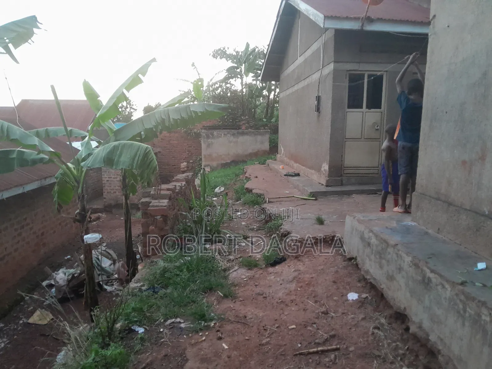 6bdrm House in Jinja for sale