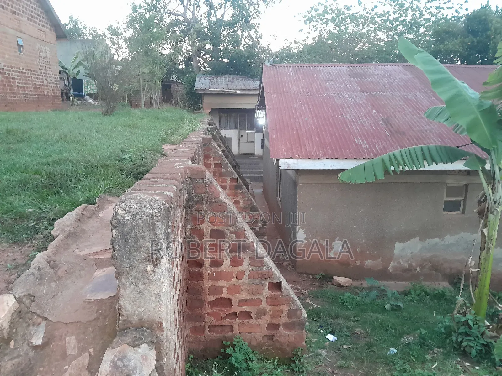 6bdrm House in Jinja for sale