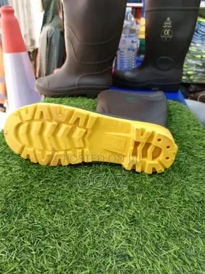 Heavy Duty Gumboots With Steel