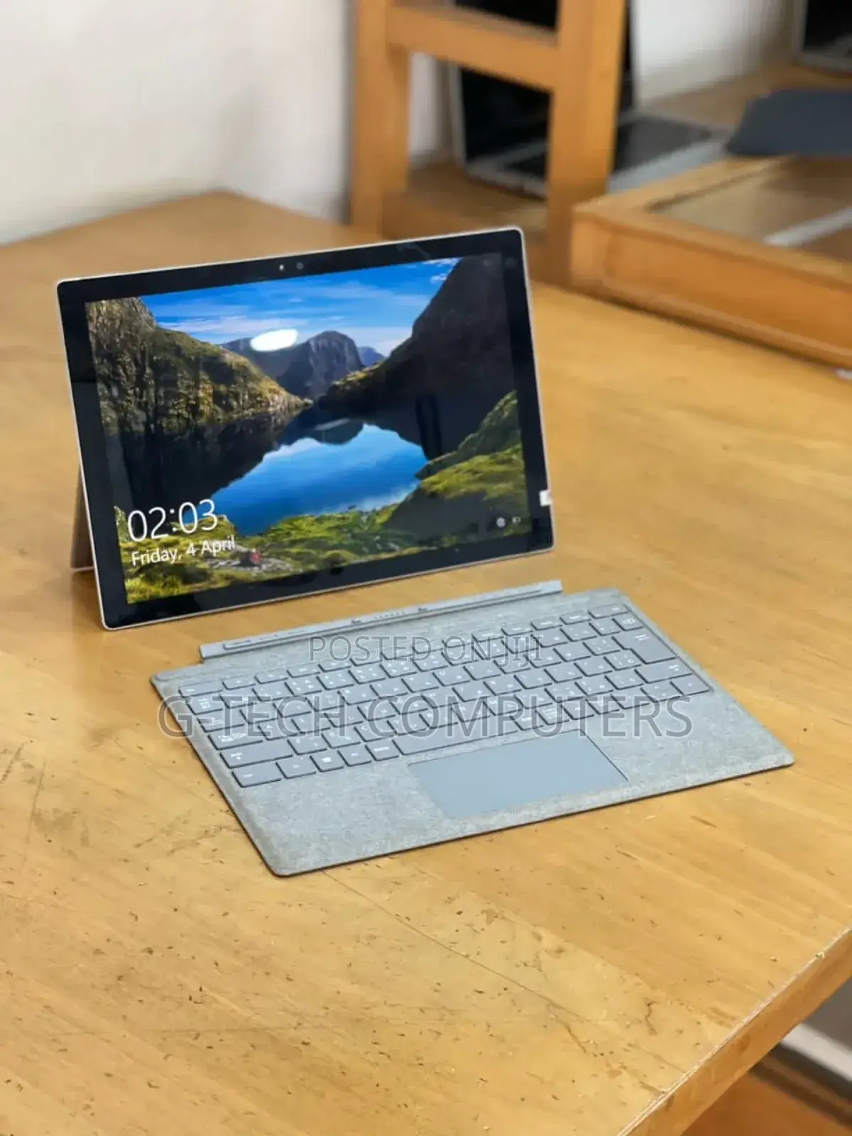 New Laptop Microsoft Surface Pro 4 8GB Intel Core I5 SSD 256GB