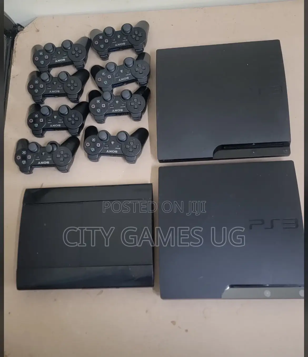 Uk Playstation 3 Slim: 15games, 2 Pads