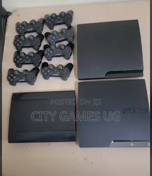 Uk Playstation 3 Slim: 15games, 2 Pads