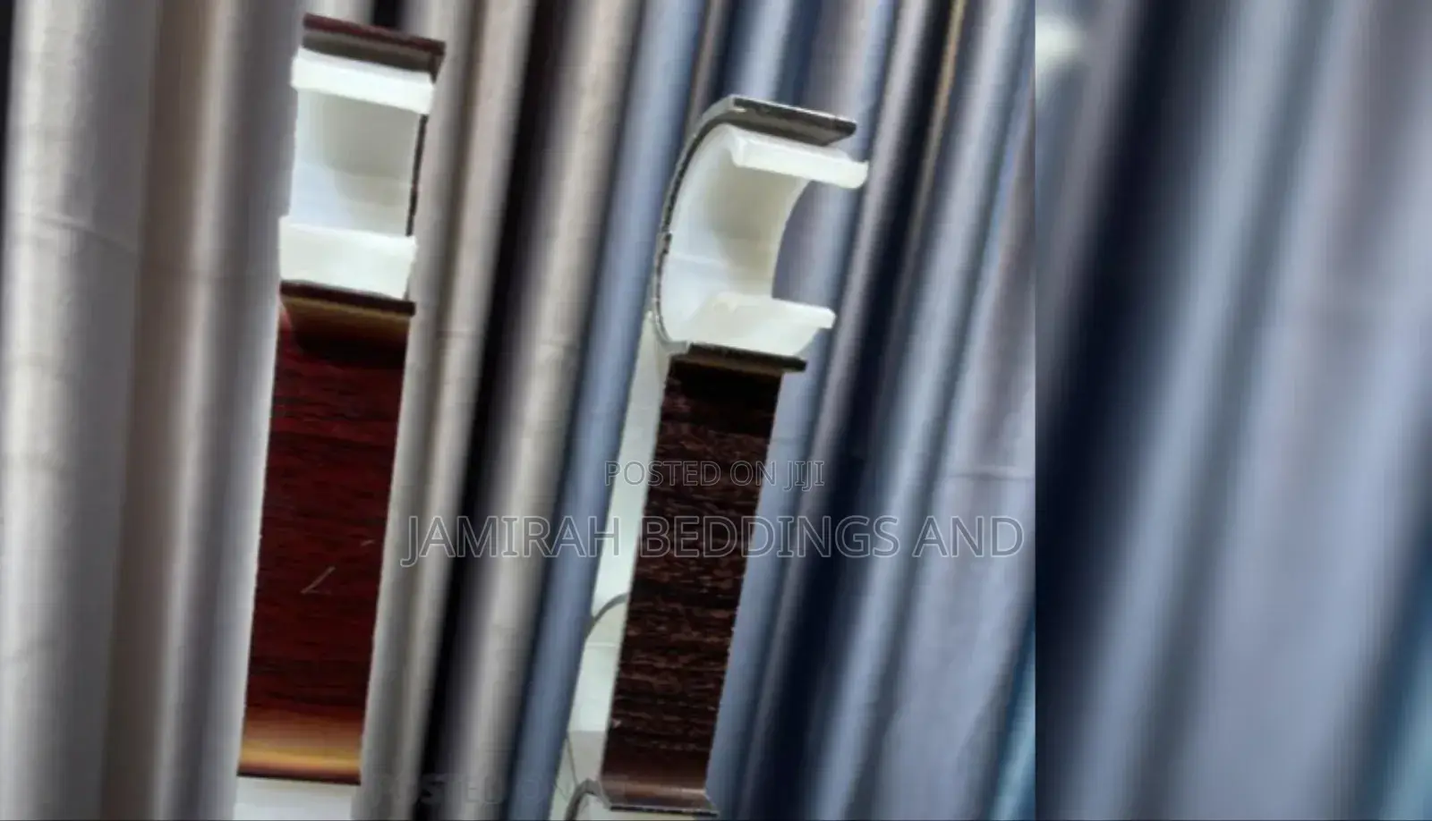 Plastic Curtain Supports in Different Colors
