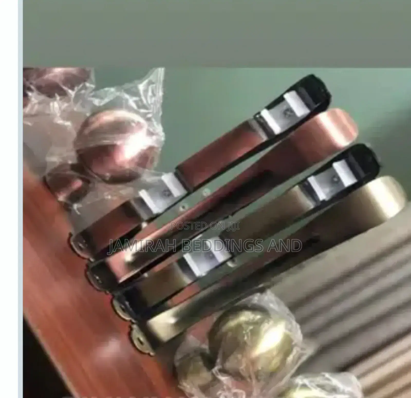 Metallic Curtains Rod Holders