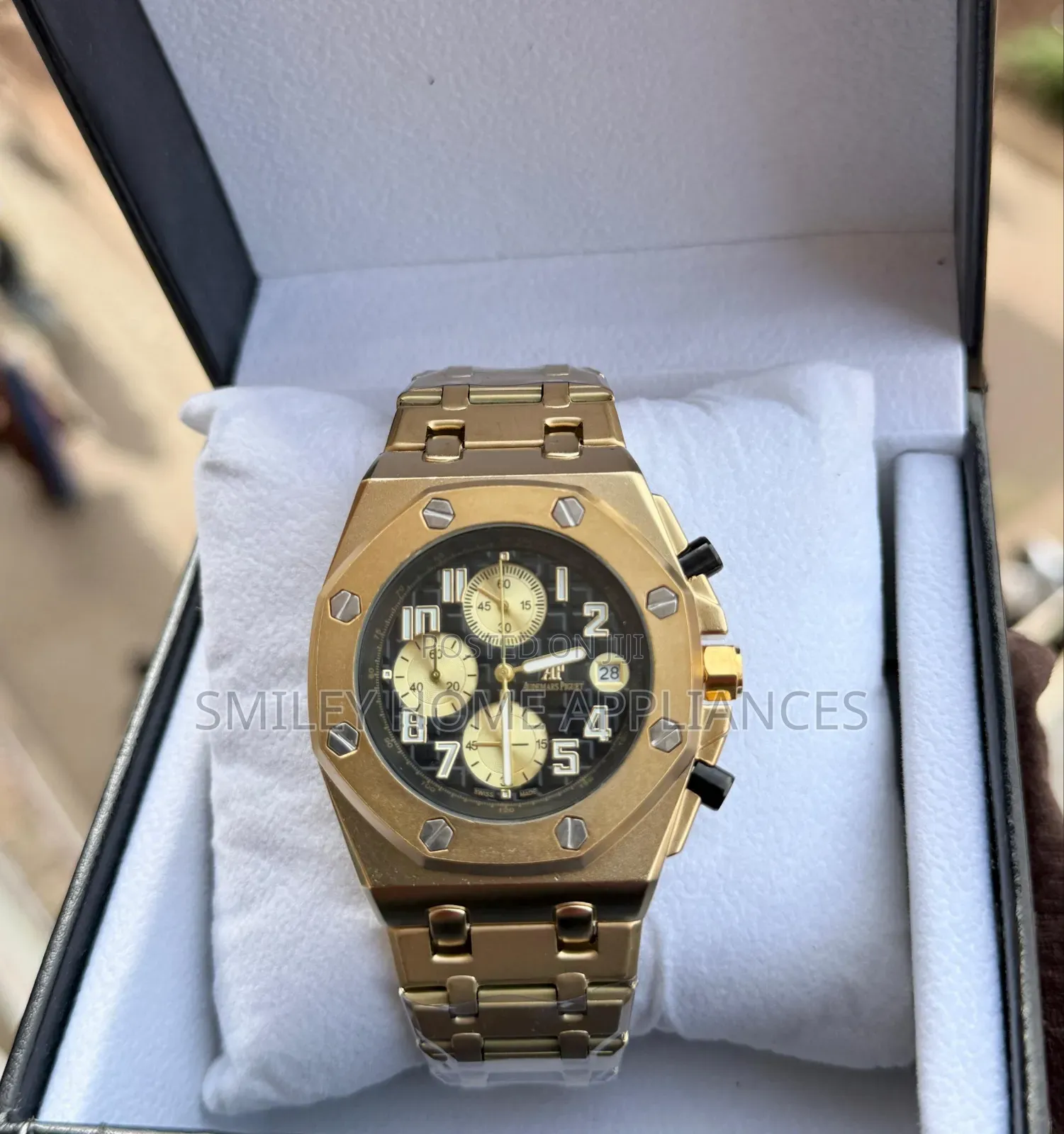 Audemars Piguet Men's Titan Fashionable Wrist Watch