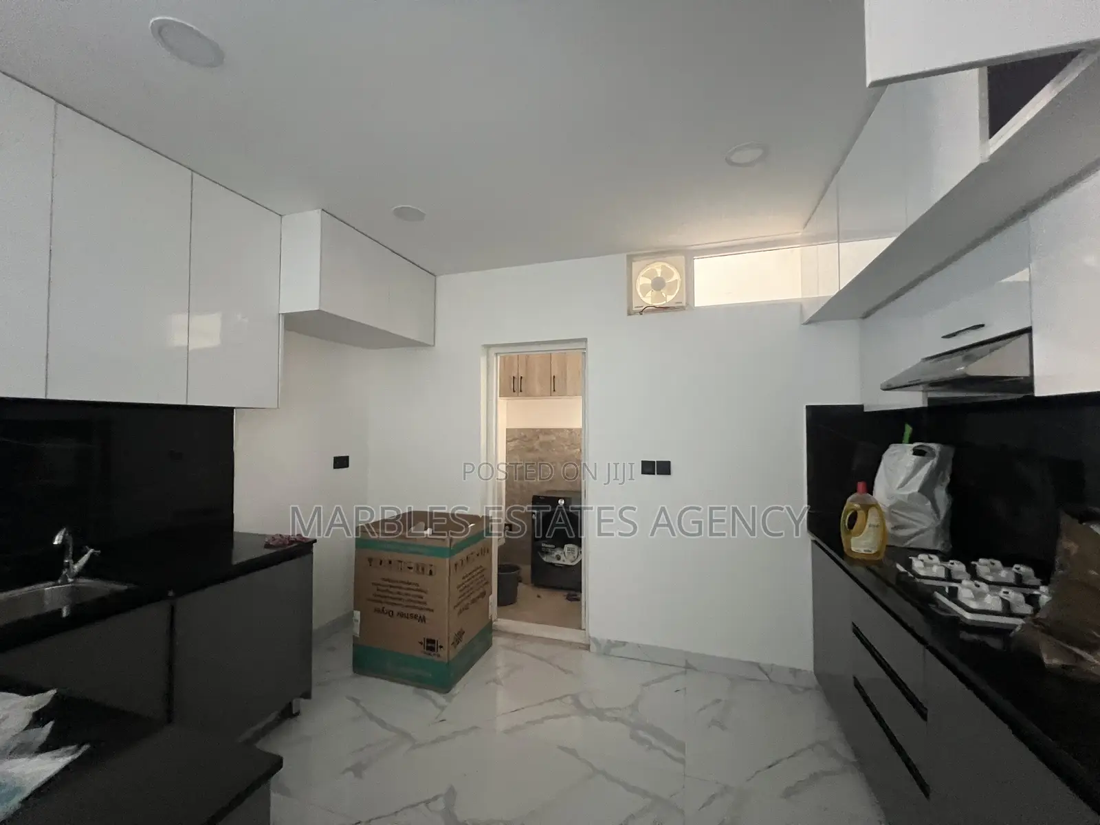 3bdrm Apartment in Kololo, Central Division for rent
