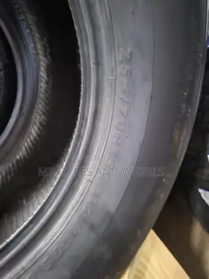 It's 255 70 R15 Used Kapsin in the Disney of Bridgestone.