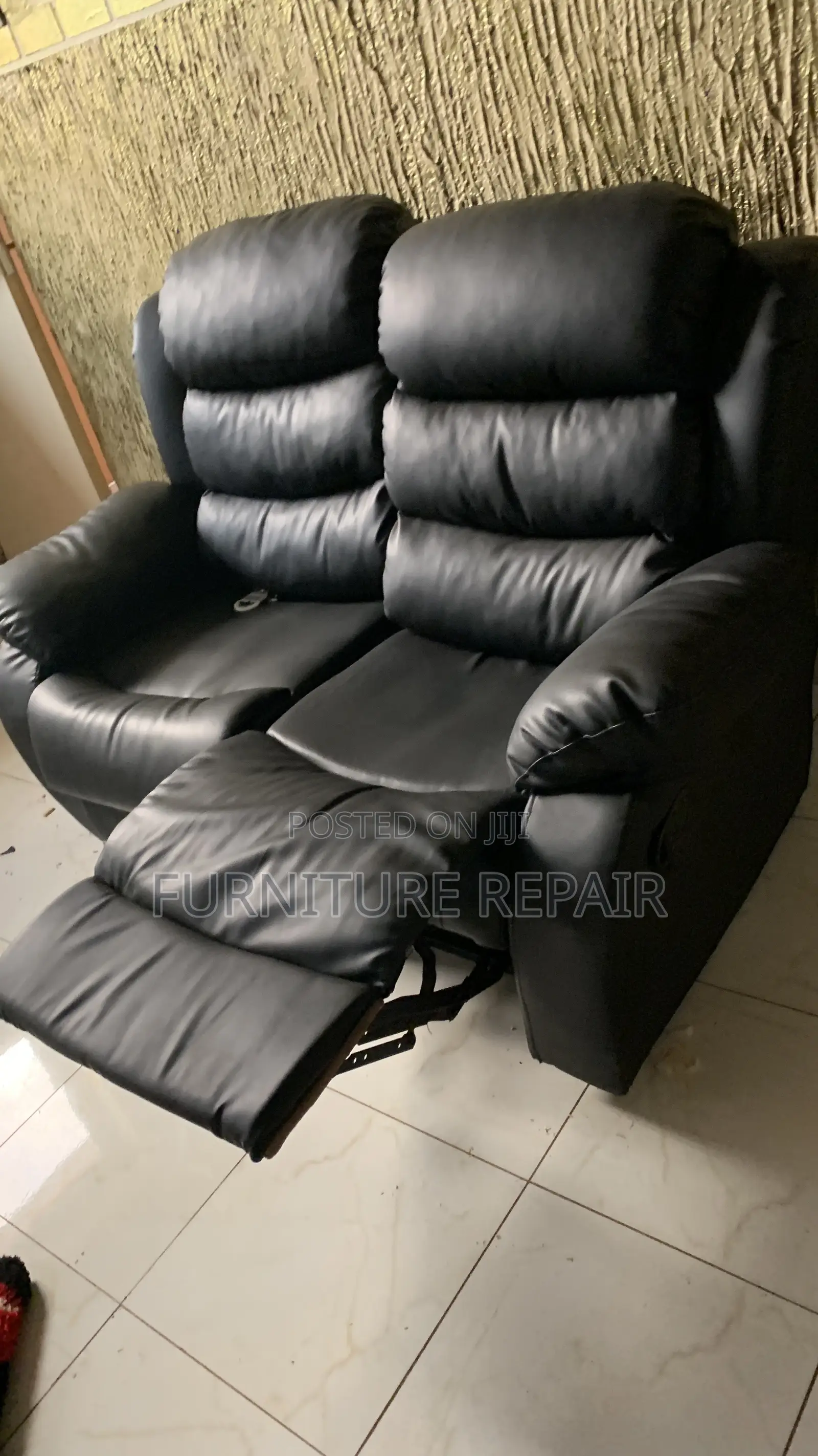 Seven Seat Recliner Demaged Leather Changing