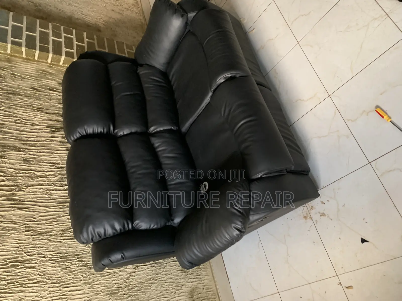 Seven Seat Recliner Demaged Leather Changing
