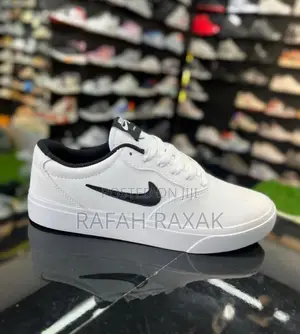 Original Nike Sb Dunk Low Charge White/Black Sneakers