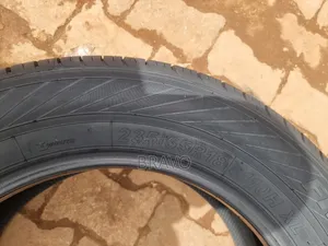 235/65r18 Seasonal Tires for Harrier Kawundo .