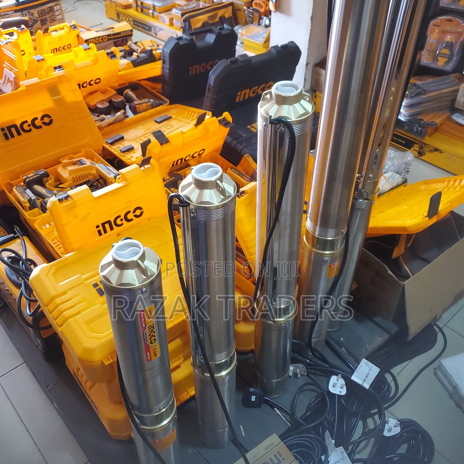 Ingco Submersible Water Pumps O.5hp 370w Upto 3.0 2200w