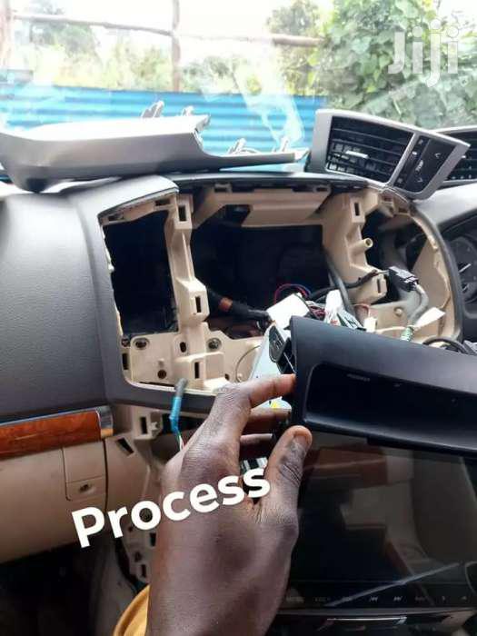 CAR RADIO UPGRADE FOR LANDCRUISER V8 2018.