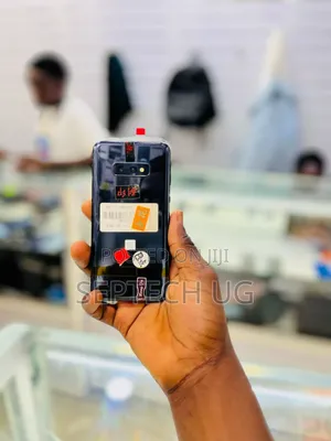 New Samsung Galaxy S10e 128 GB Black