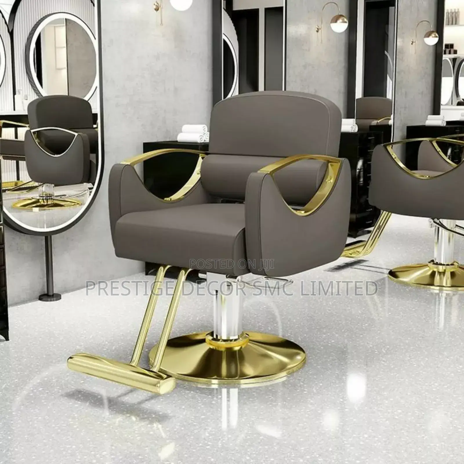 Beautiful Fancy.Saloon Chair