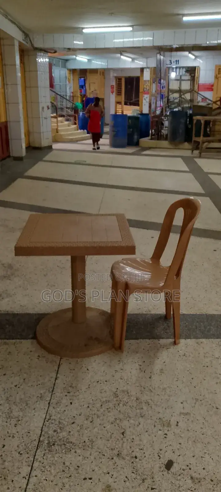Plastic Reading Table and Chair Set